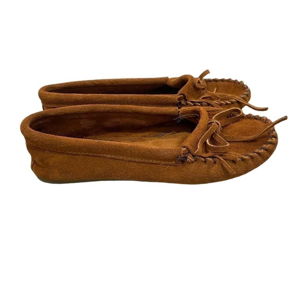 Minnetonka caramel suede leather moccasins slip on fringe detail whipstitch 9